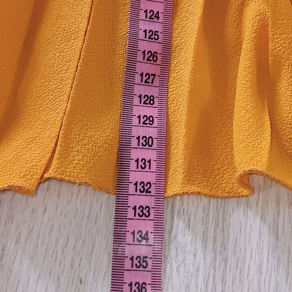 Plus Size Off Shoulder Pleated Dress - Picture 5 of 16